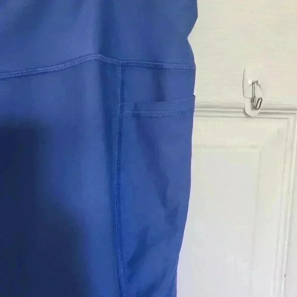 Women's Plus Size Old Navy Active Elevate Legging Capri's  Soft Blue - Size XXL - Picture 3 of 9